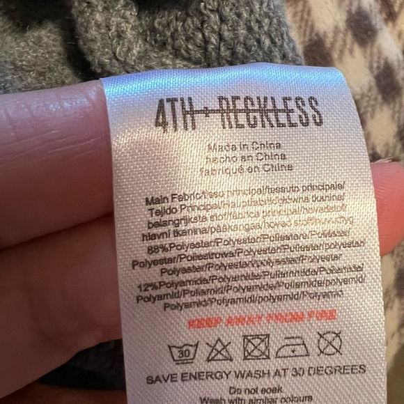 NWOT Cinched waist knitted cardigan - Picture 7 of 7